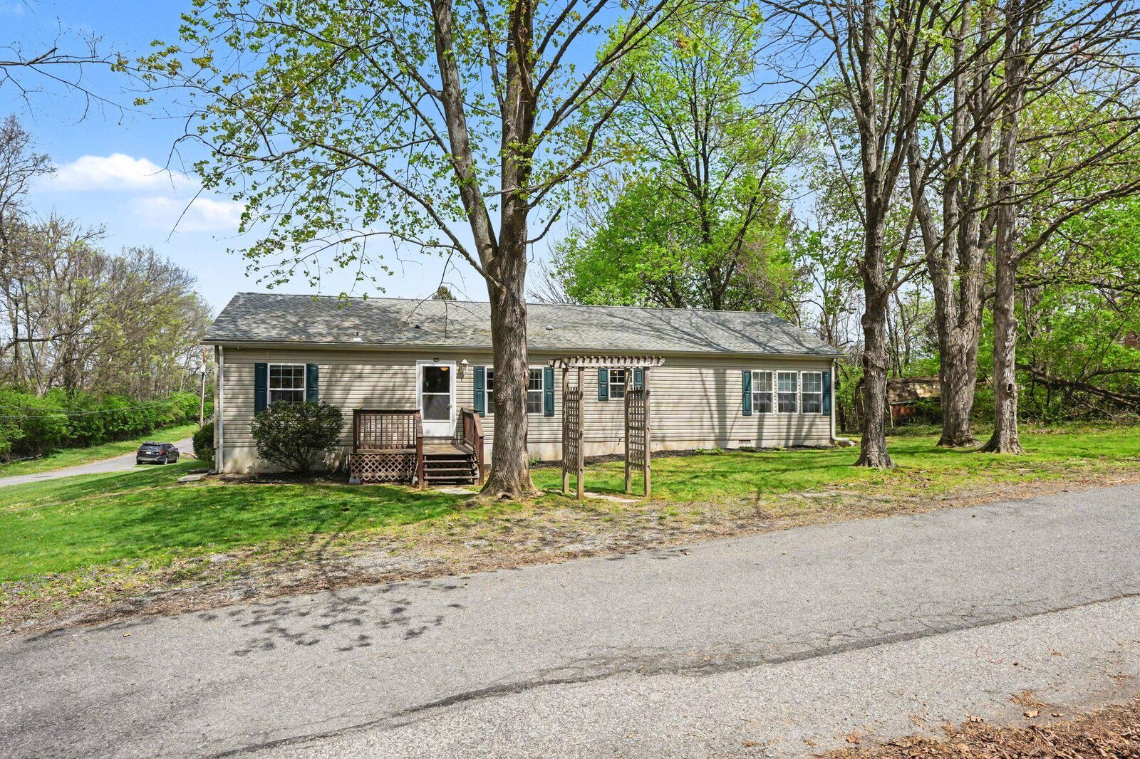 Property Photo:  175 Cedar  PA 17013 