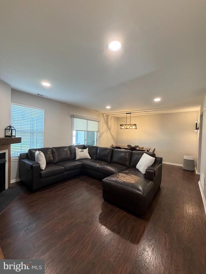 Property Photo:  54 Knoll Drive  NJ 08021 