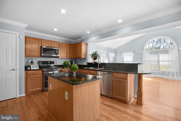 Property Photo:  4074 Elkwood Court  VA 22193 