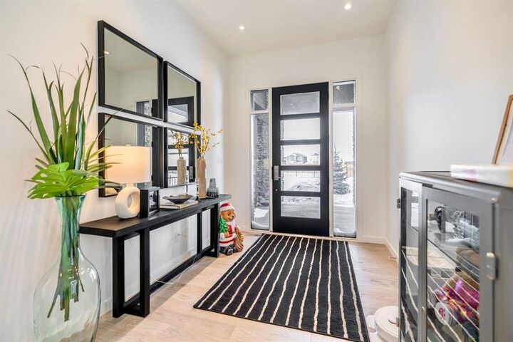 Property Photo:  131 Windflower Road  MB R3Y 0S8 