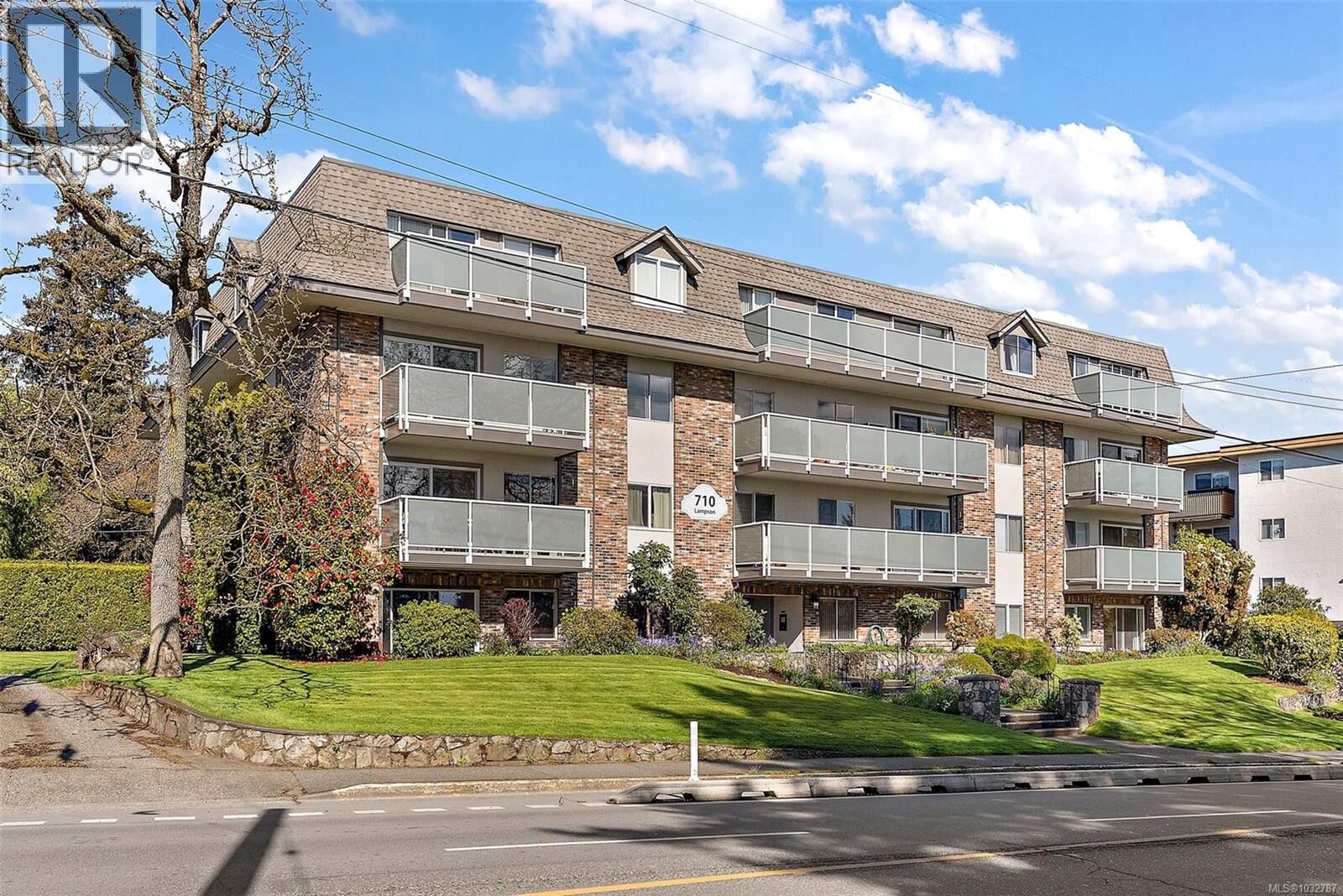 Property Photo:  710 Lampson Street 105  BC V9A 6A6 