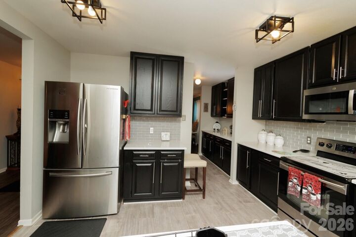 Property Photo:  6135 Blue Ash Lane  NC 28215 