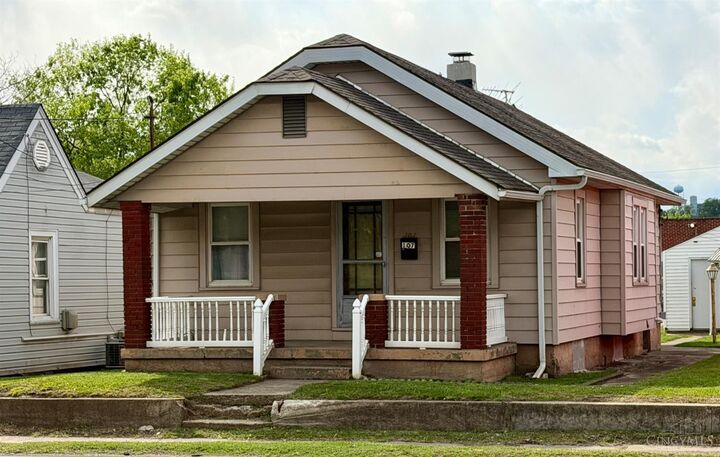 Property Photo:  107 S Riverside Drive  OH 45011 
