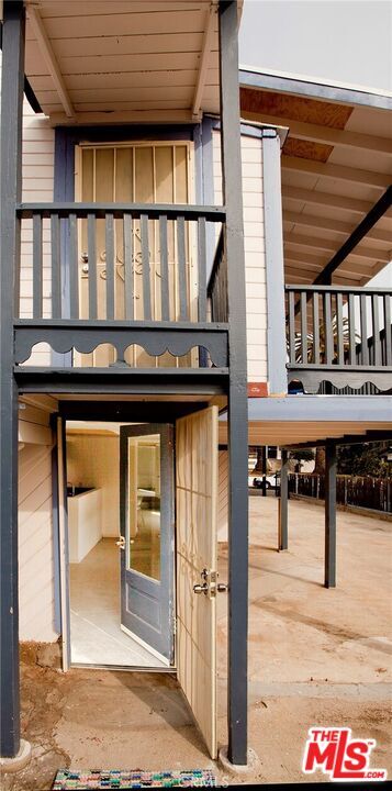 Property Photo:  1664 W 12th St  CA 90015 