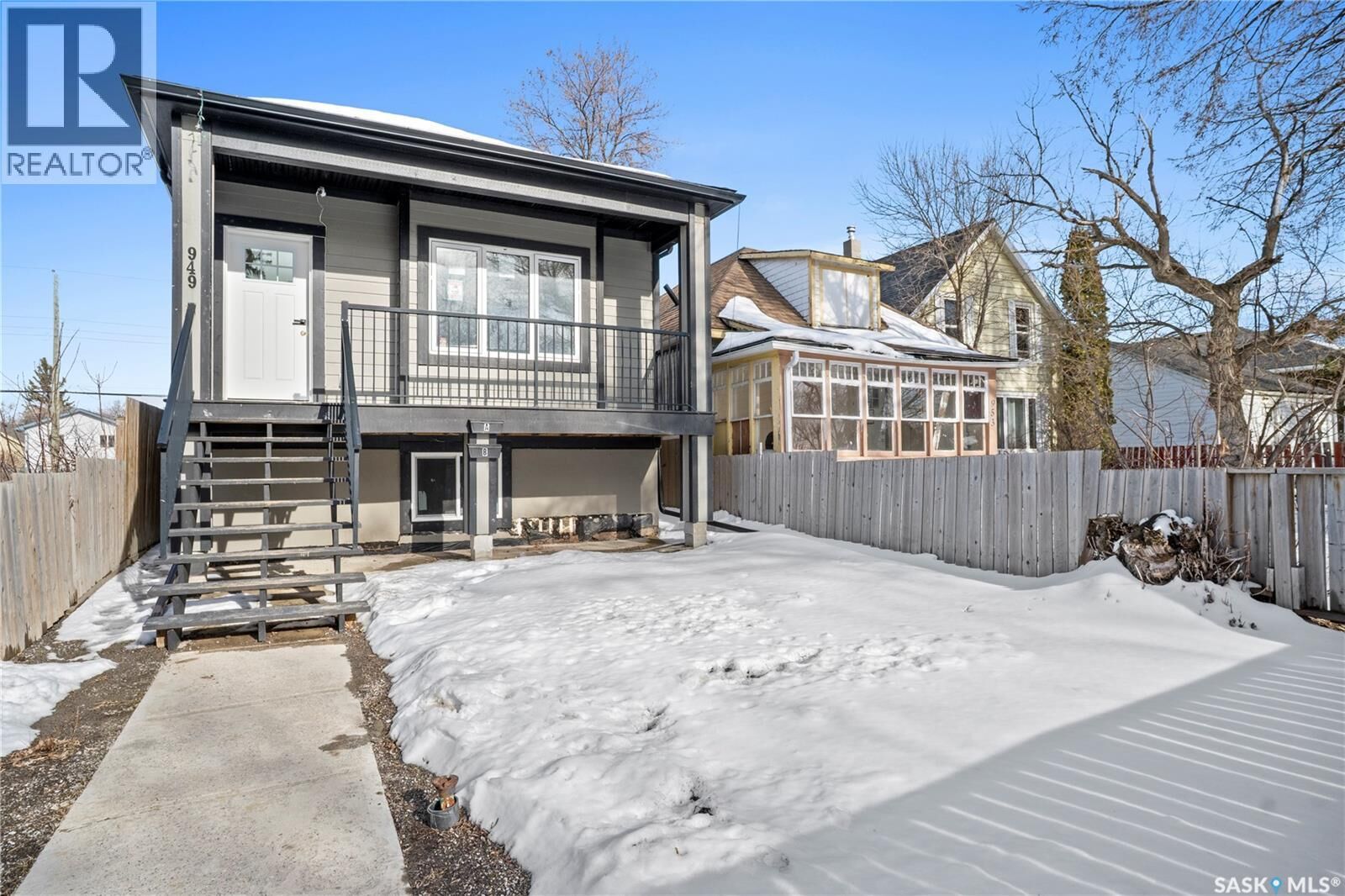 Property Photo:  949 Robinson Street  SK S4T 2M6 