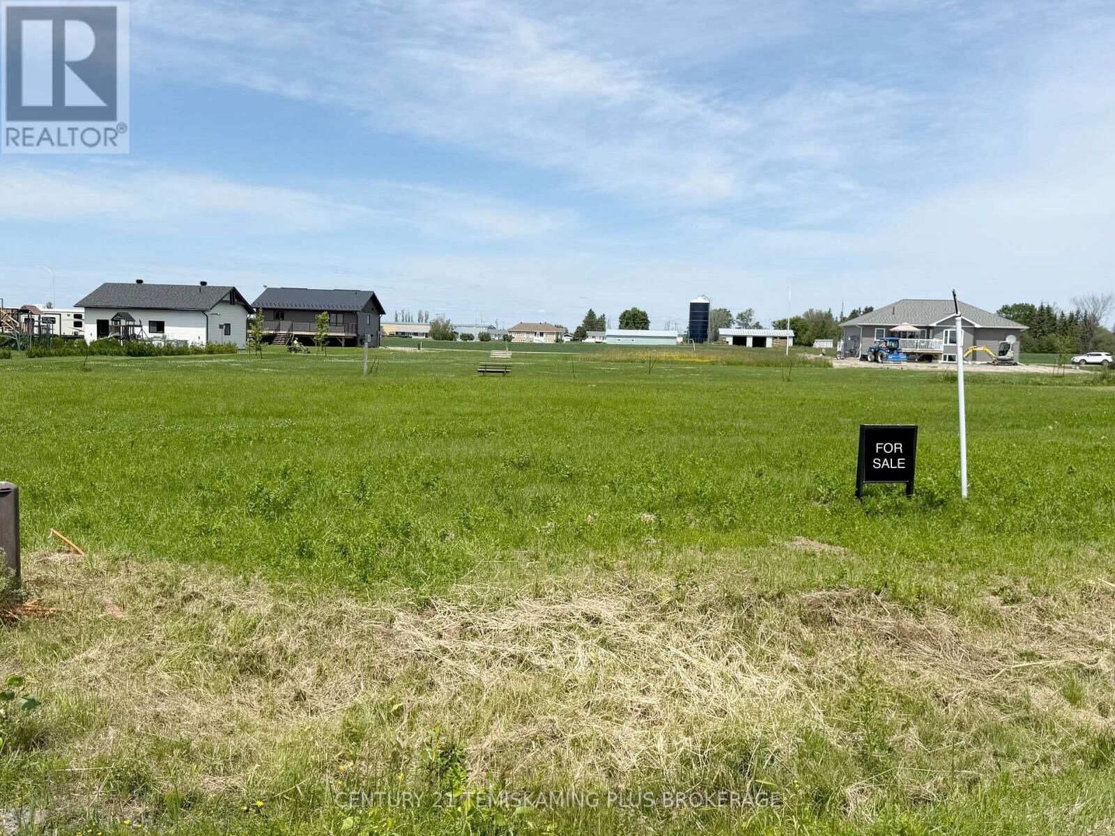 Property Photo:  86029 Airport Road  ON P0J 1E0 