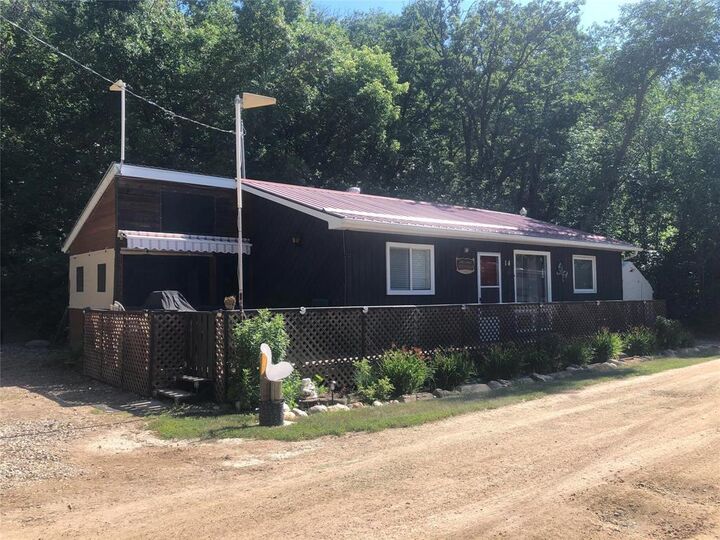 14 Hillside Lodge Road — photo 1