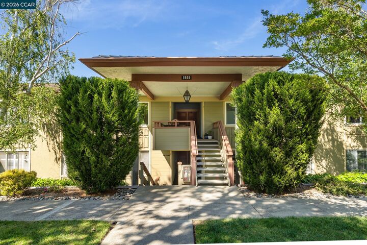 Property Photo:  1909 Skycrest Dr 5  CA 94595 