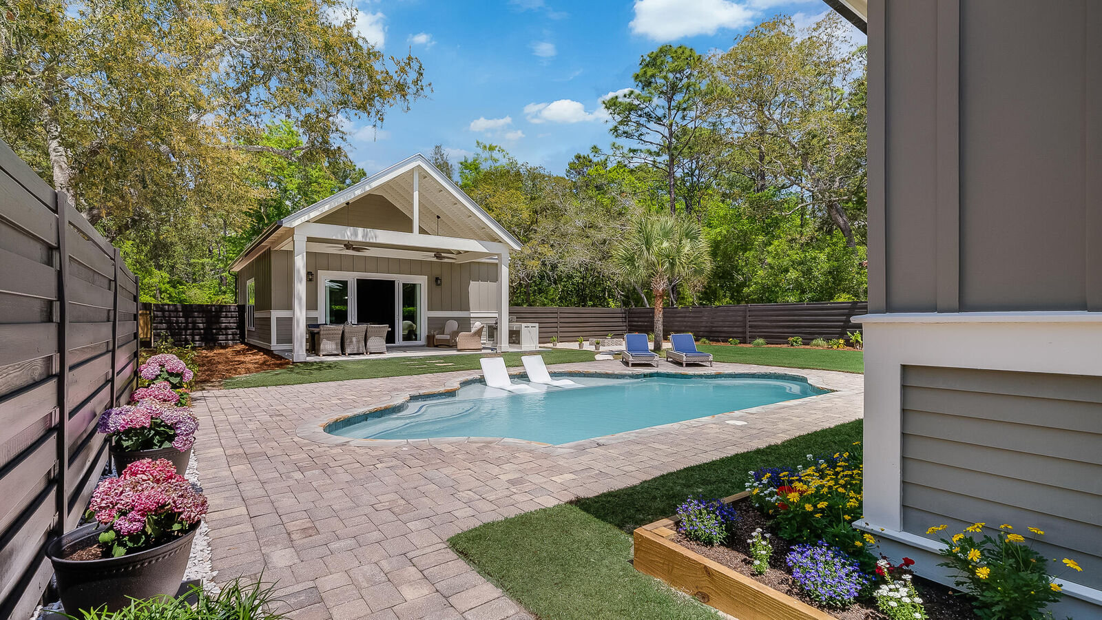 Property Photo:  490 Red Barn Road  FL 32439 