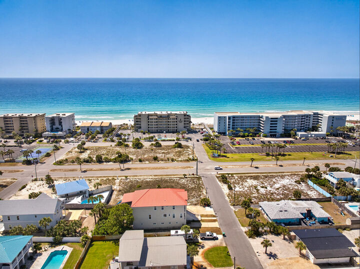 Property Photo:  738 Starfish Avenue  FL 32548 