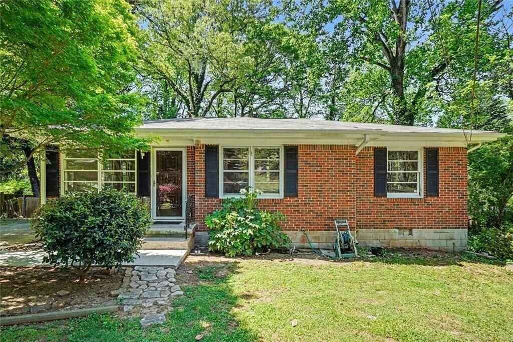 Property Photo:  1689 San Gabriel Avenue  GA 30032 