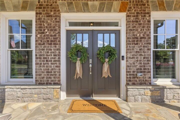 Property Photo:  988 Woodtrace Lane  GA 30011 