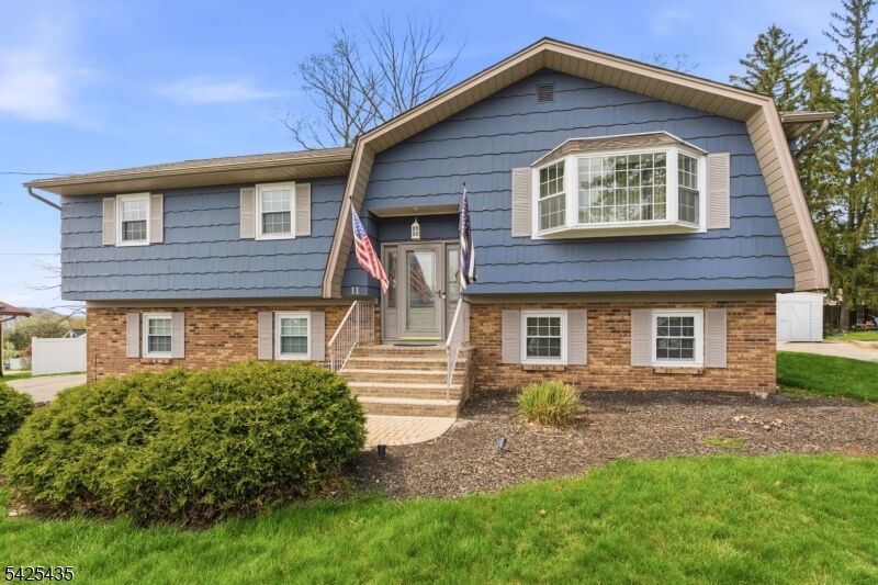 Property Photo:  11 Overlook Dr  NJ 07866 