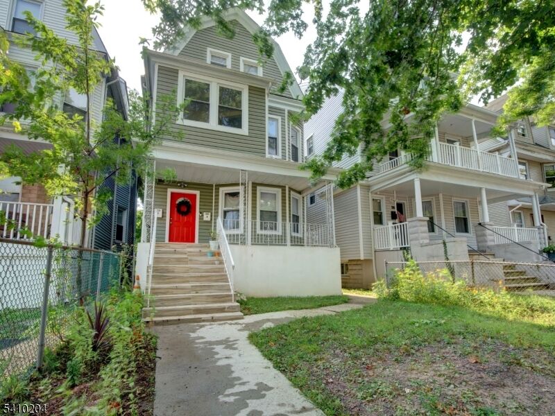 Property Photo:  52 Amherst St  NJ 07018 