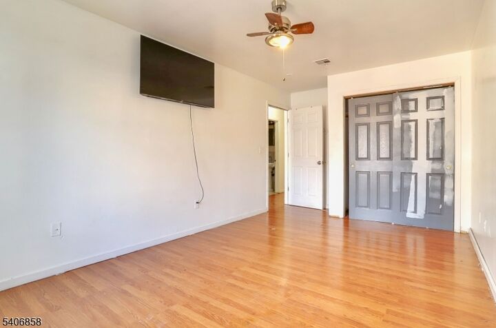 Property Photo:  63 Hobson St  NJ 07112 