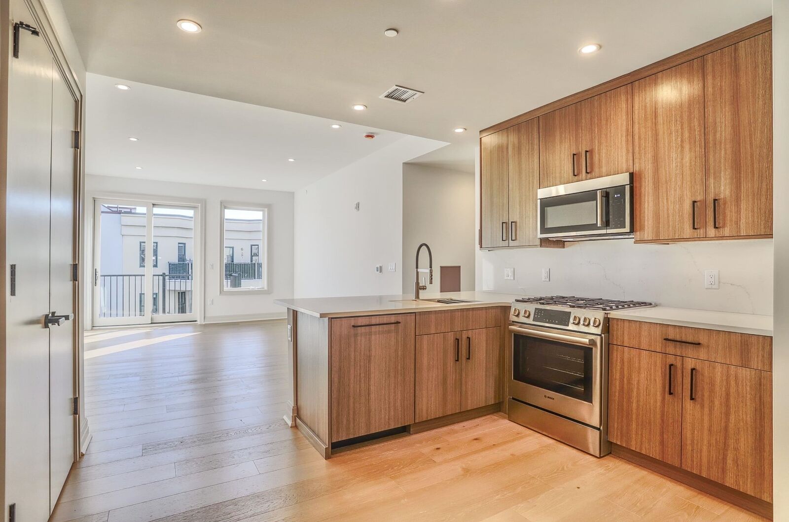 Property Photo:  921 Madison St 403  NJ 07030 