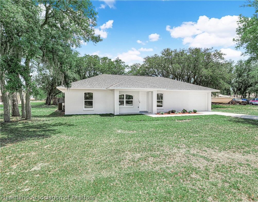 Property Photo:  2124 N Highlands Boulevard  FL 33825 