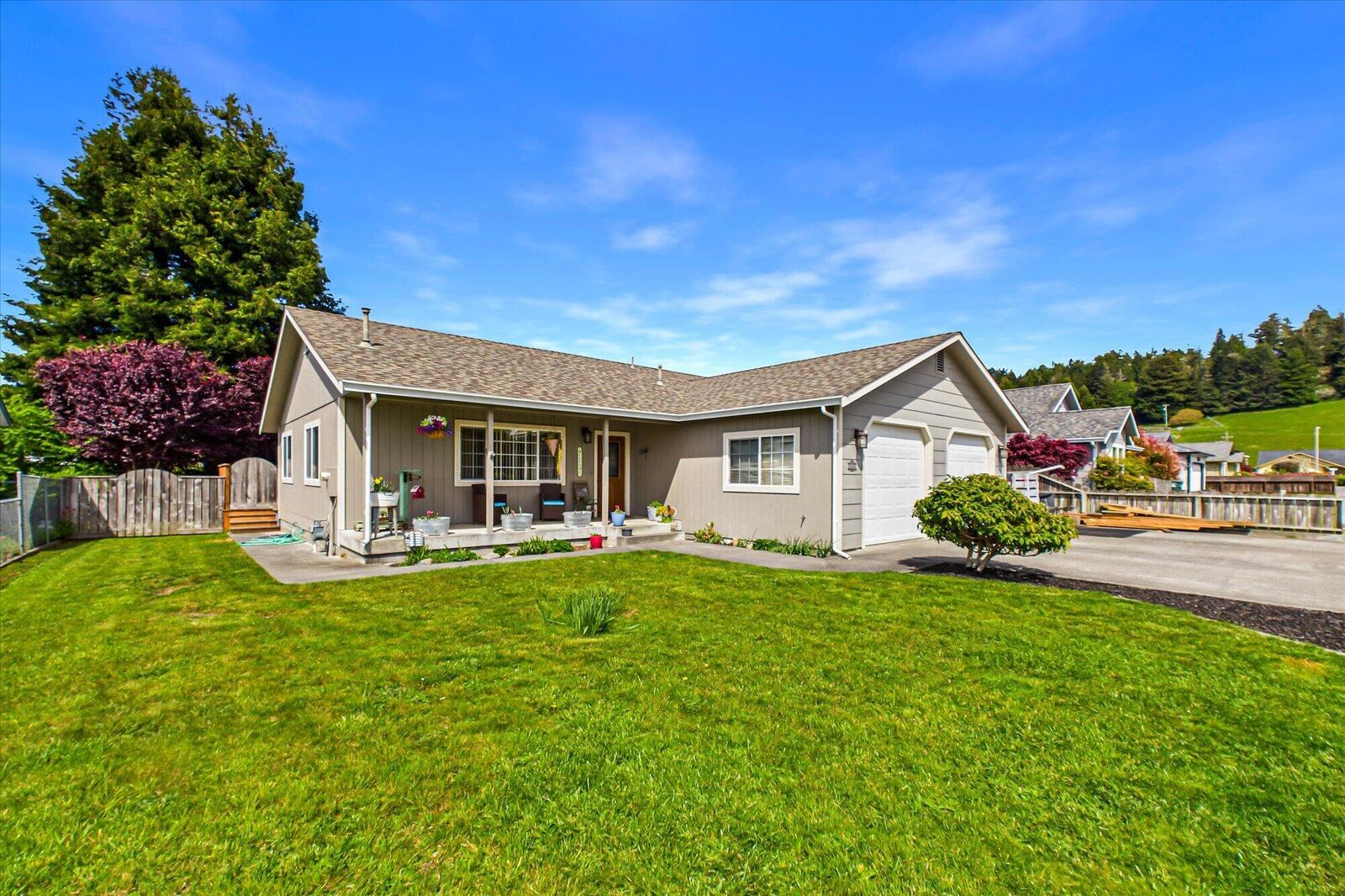 Property Photo:  3568 Baxter Lane  CA 95540 