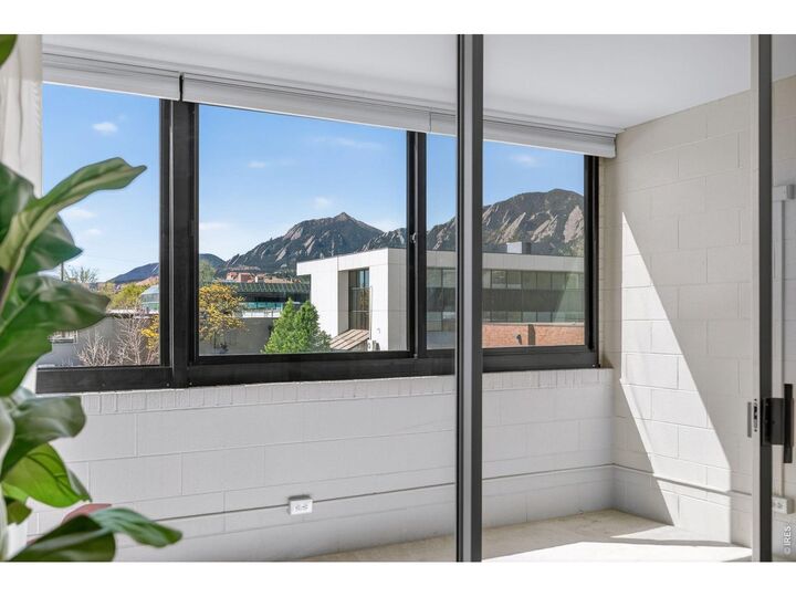 Property Photo: 1850 Folsom St 201 CO 80302