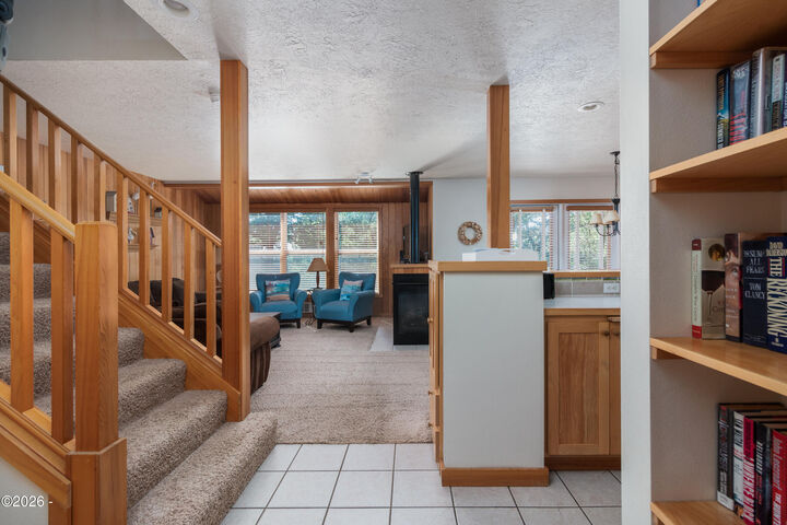 Property Photo:  5970 Summerhouse Lane  OR 97135 