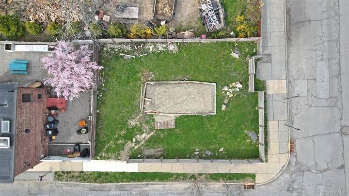 Property Photo:  59 Chambers Street  NY 12550 