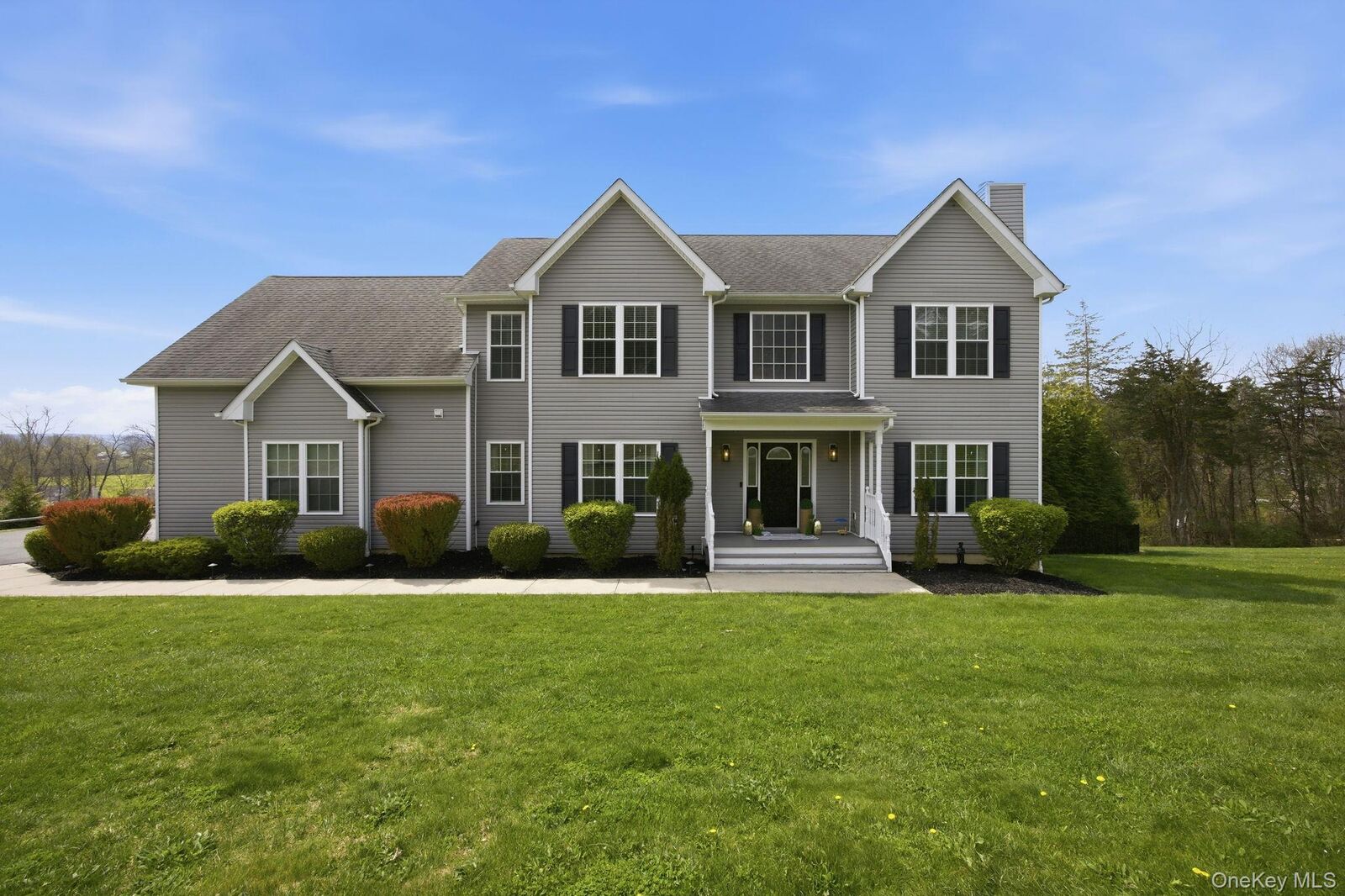 Property Photo:  18 Valley View Road  NY 10924 