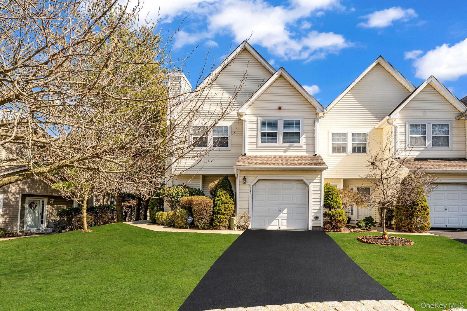 Property Photo: 229 Erik Drive NY 11733