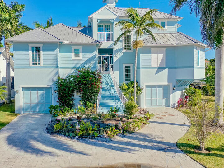 Property Photo:  167 San Salvador Street  FL 34113 