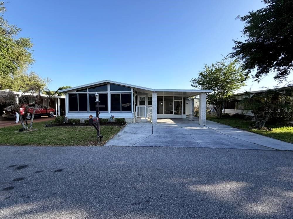 Property Photo: 161 Greenview Drive 161 FL 33881