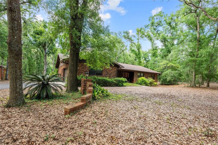 Property Photo:  35935 Lana Drive  FL 33523 
