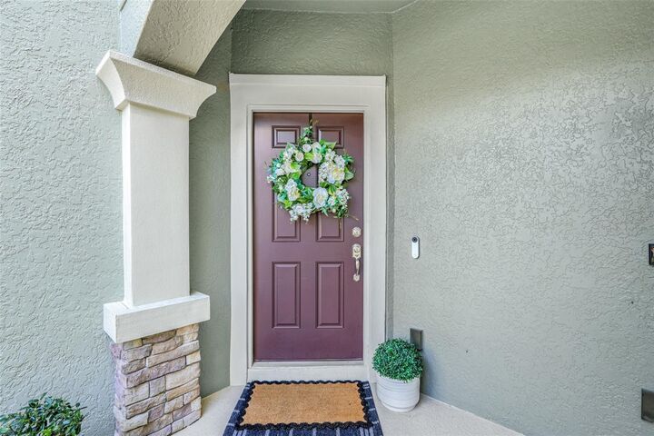 Property Photo: 5445 Leighton Lane FL 32765