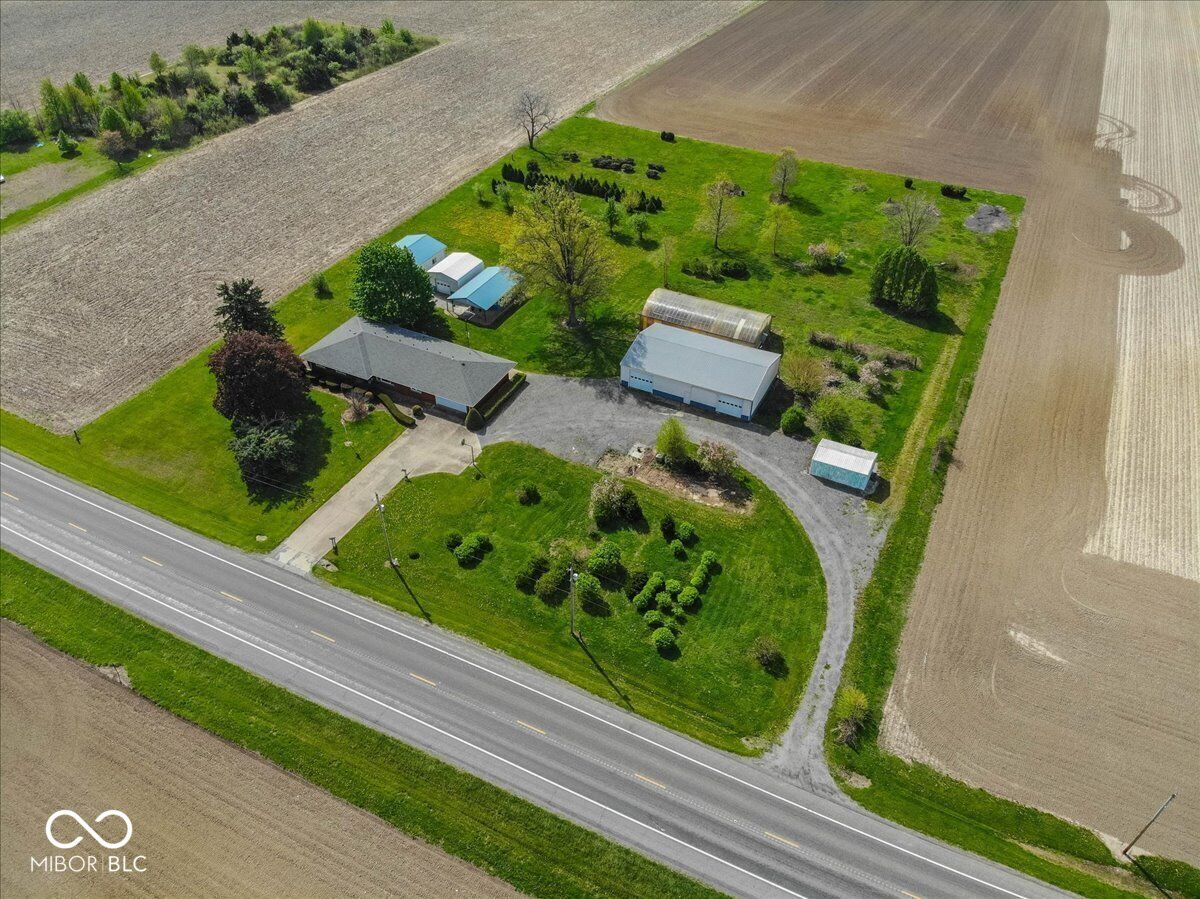 Property Photo: 5735 E 400 S IN 46902