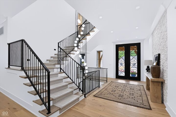 Property Photo:  1589 Chatham Ridge Court  IN 46074 