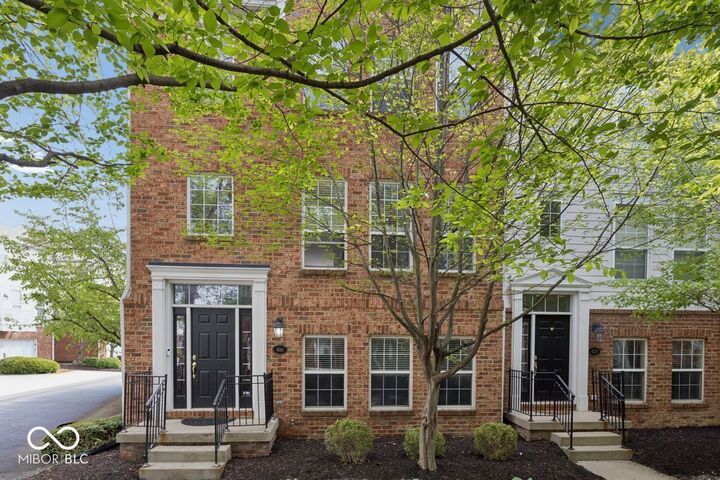 Property Photo:  416 Beverly Court  IN 46032 