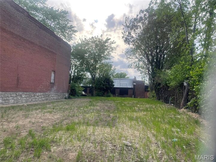 Property Photo:  3173 Minnesota Avenue  MO 63118 