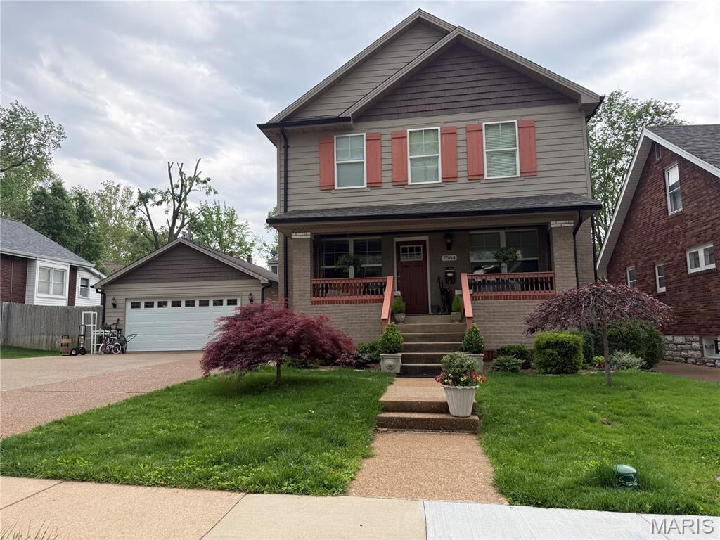 Property Photo:  7564 Council Place  MO 63117 