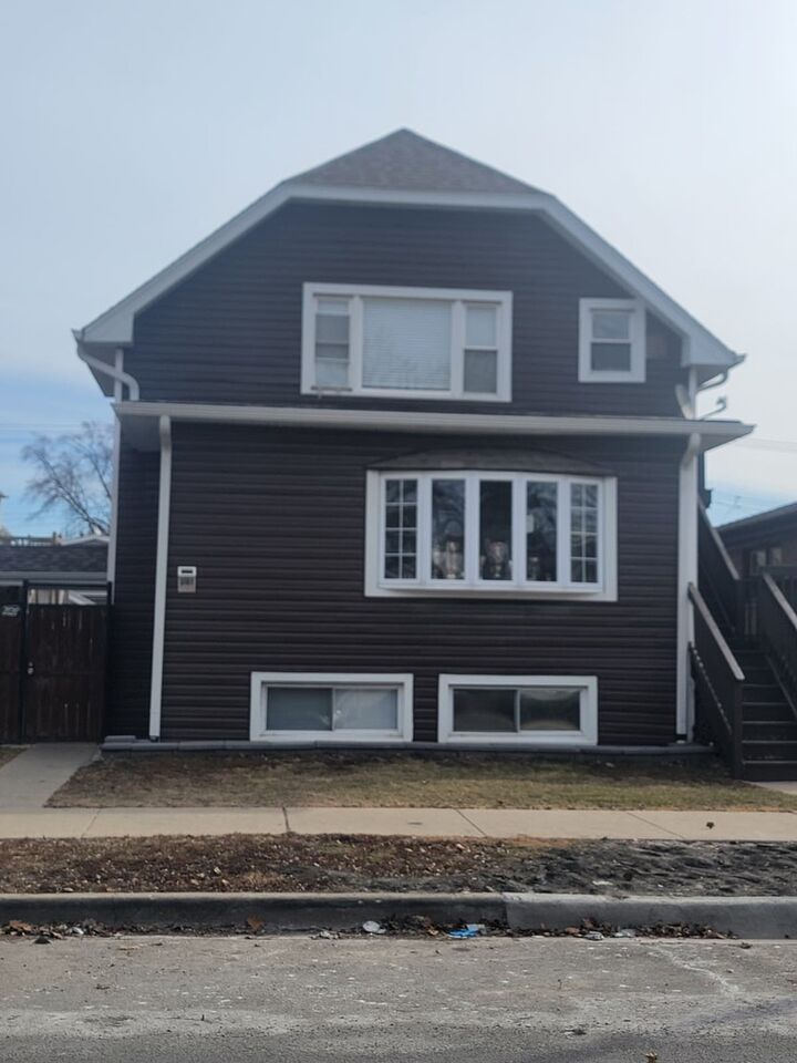 Property Photo:  2727 N Oak Park Avenue  IL 60707 