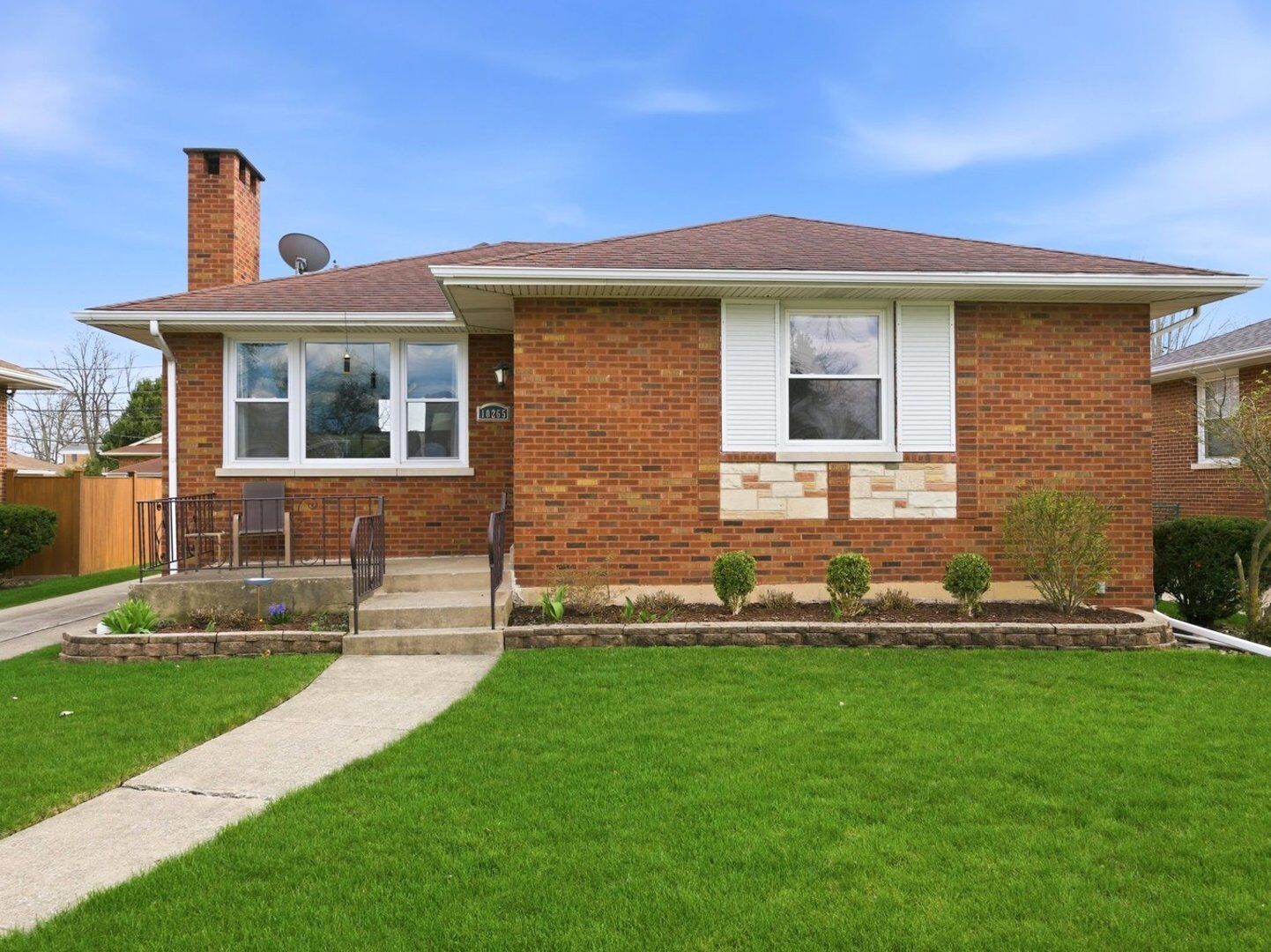 Property Photo:  10265 Dickens Street  IL 60154 