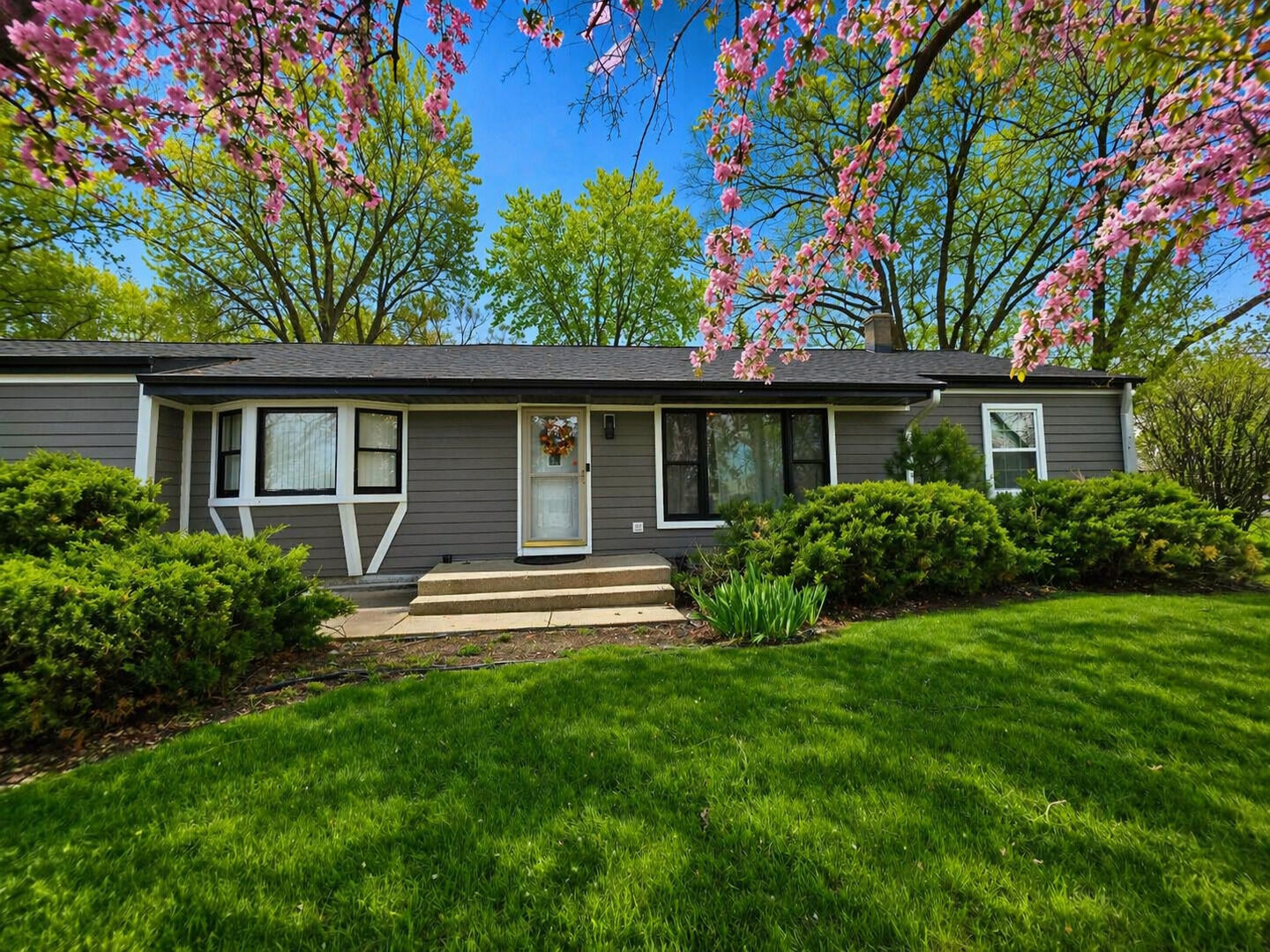 Property Photo:  1635 Dun Lo Drive  IL 60004 