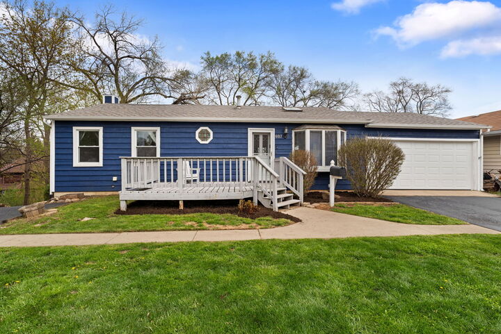 Property Photo:  607 Orchard Street  IL 60002 