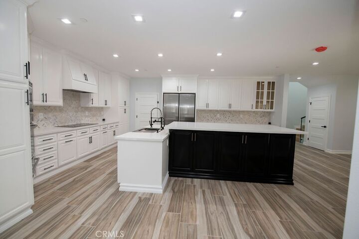 Property Photo:  27404 Outrigger Lane  CA 92342 