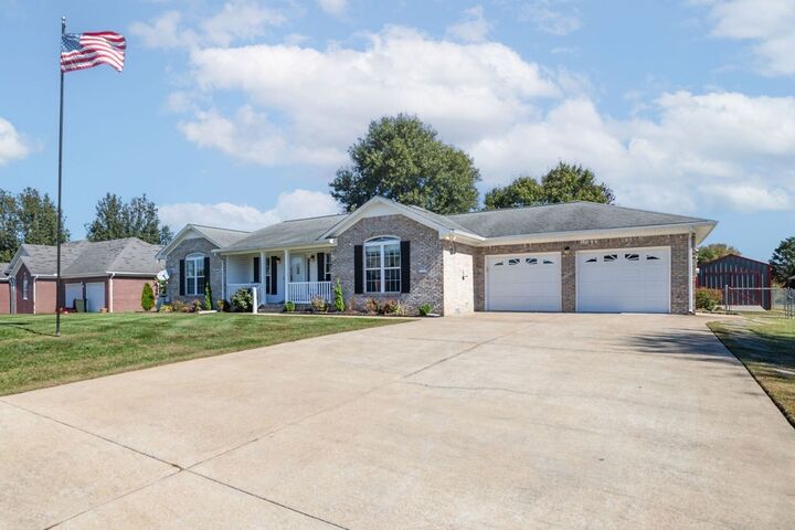 Property Photo:  1705 Luther Ave  TN 38464 