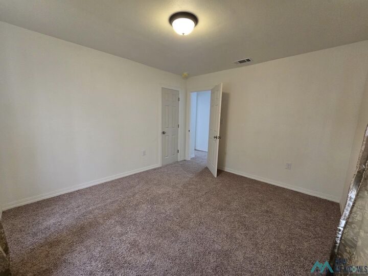 Property Photo:  1012 N Richard Street  NM 88220 