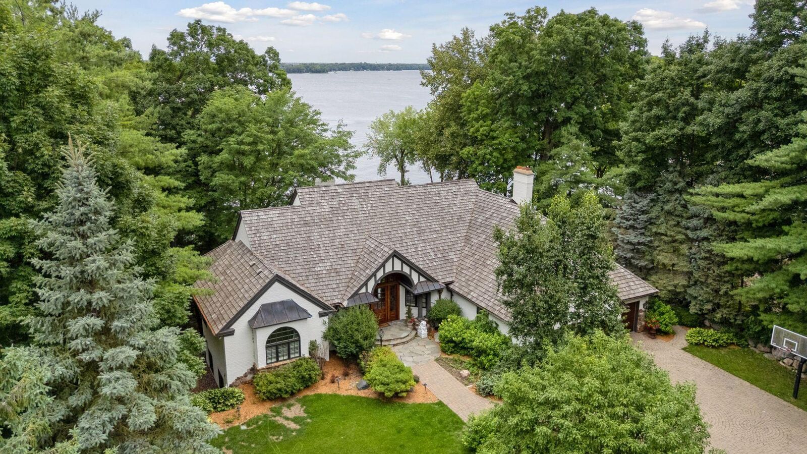 Property Photo:  6425 Virginia Drive  MN 55331 
