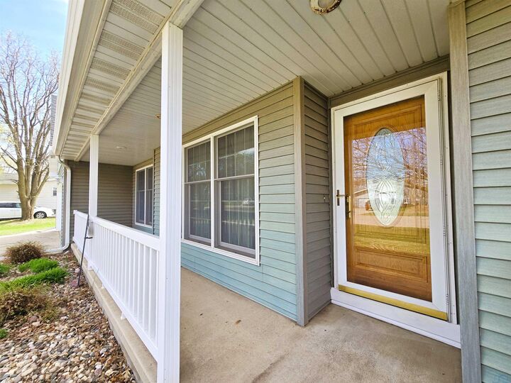 Property Photo:  620 Steinhoff Ave  IA 51026 
