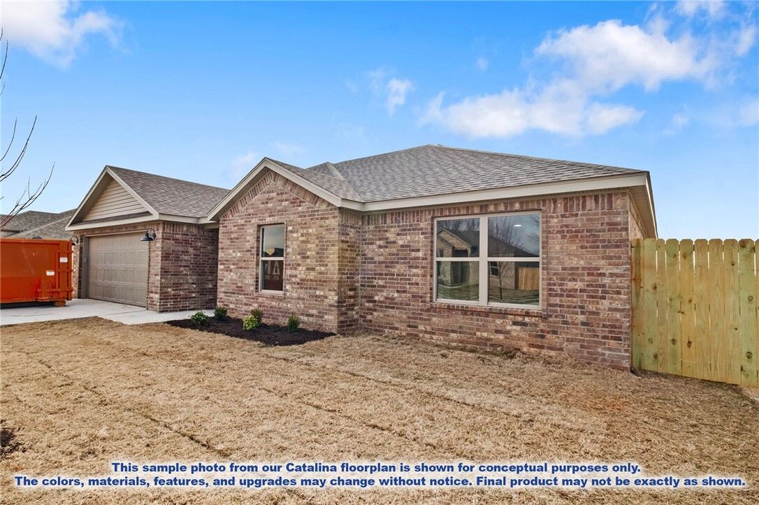 Property Photo:  1029 Marquis Avenue  AR 72745 
