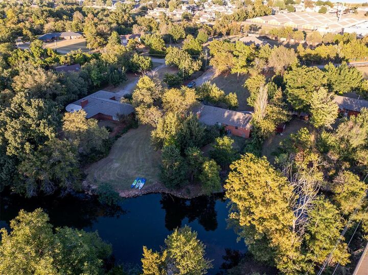 Property Photo:  9405 Silver Lake Drive  OK 73162 