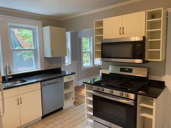 Property Photo:  70 Auburndale Avenue 70  MA 02465 