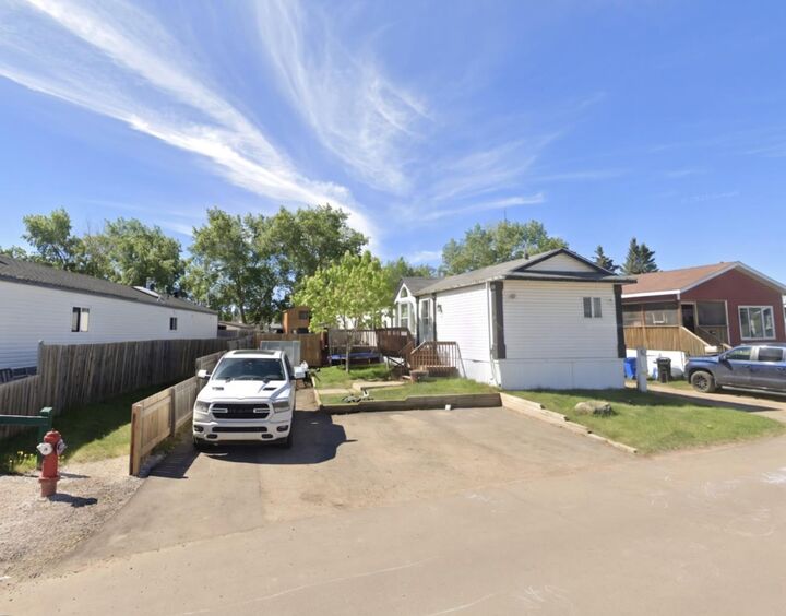 Property Photo: 157 Grandview Crescent AB T9H 4X5