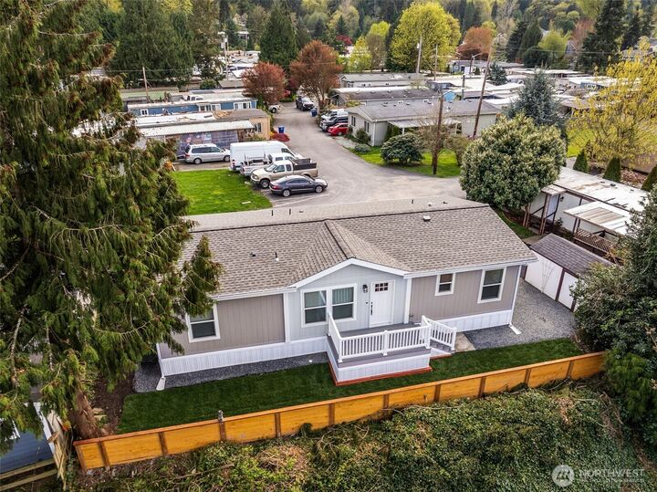 Property Photo:  11510 E Riverside Drive 27  WA 98011 